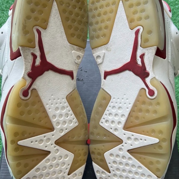 Air Jordan 6 “maroon” size 11 2015 release w/OG box and lace locks 💯 authentic - Picture 3 of 3